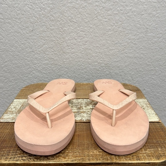 Stuart Weitzman Rubber Flip Flops Size 11 - Picture 4 of 7